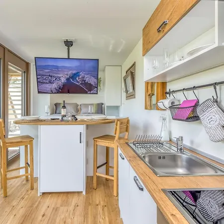 بيت للعطل Riverside Mobile Homes Gradac