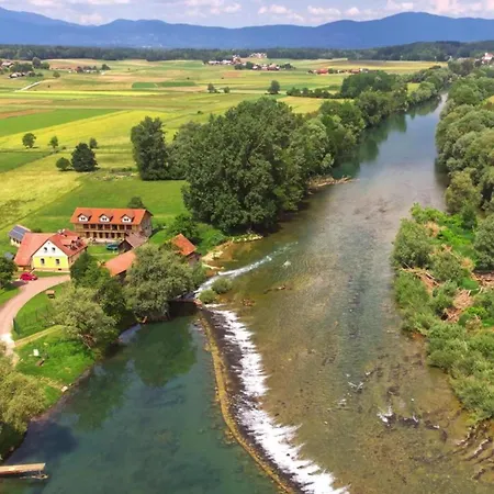 Riverside Mobile Homes *