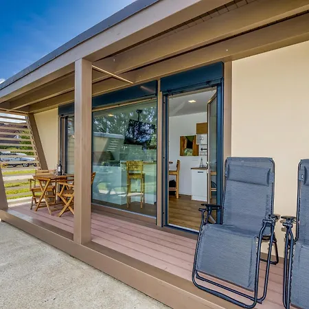 Riverside Mobile Homes *