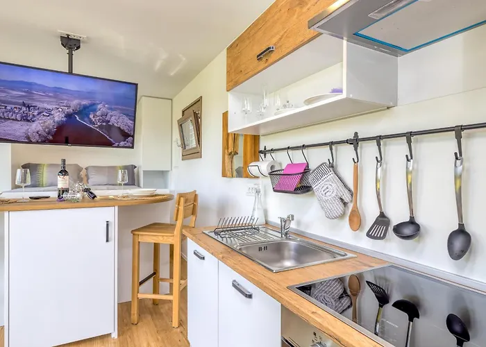 בית נופש Riverside Mobile Homes