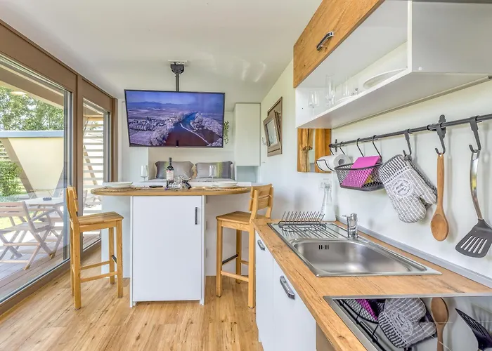 Riverside Mobile Homes בית נופש Gradac