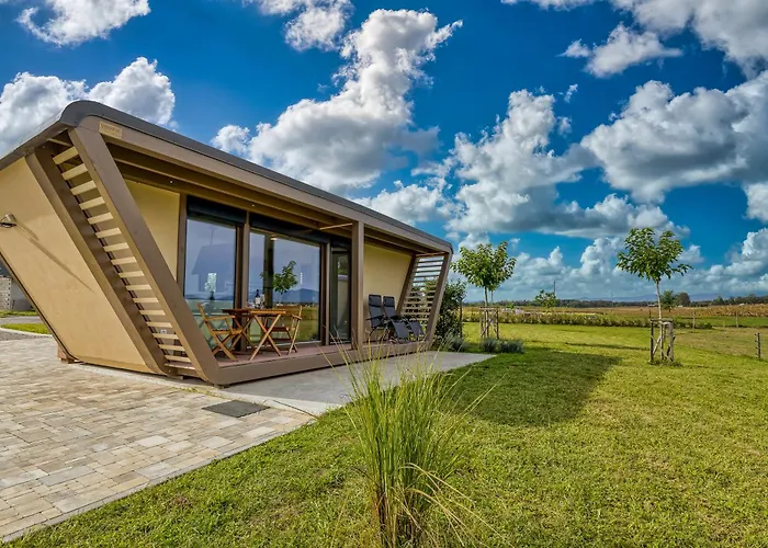 בית נופש Riverside Mobile Homes *