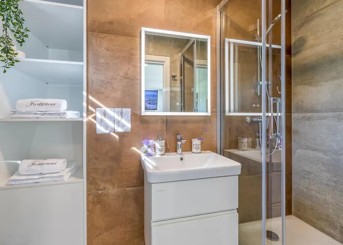 בית נופש Riverside Mobile Homes *